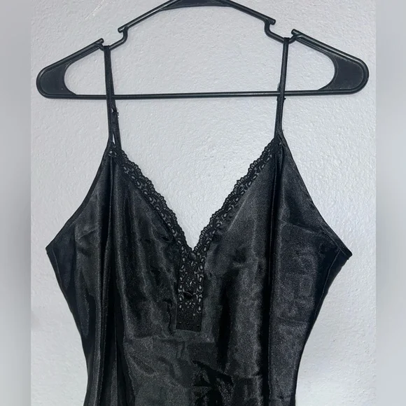 Delicates Black Lace Slip - Picture 2 of 9